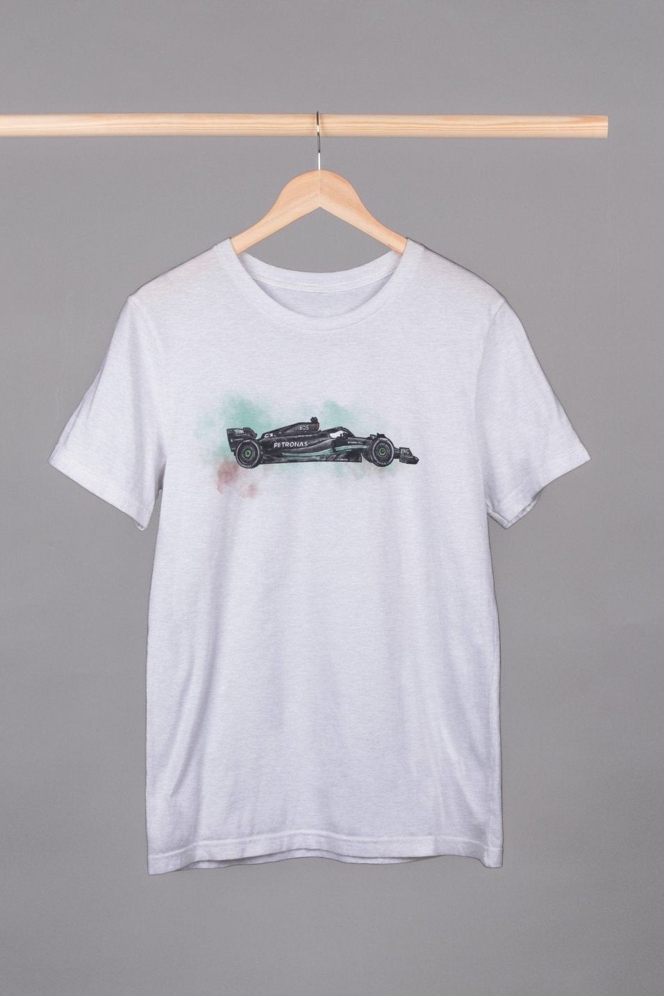 Racing fan gifts: Formula One Mercedes George Russell T-shirt 